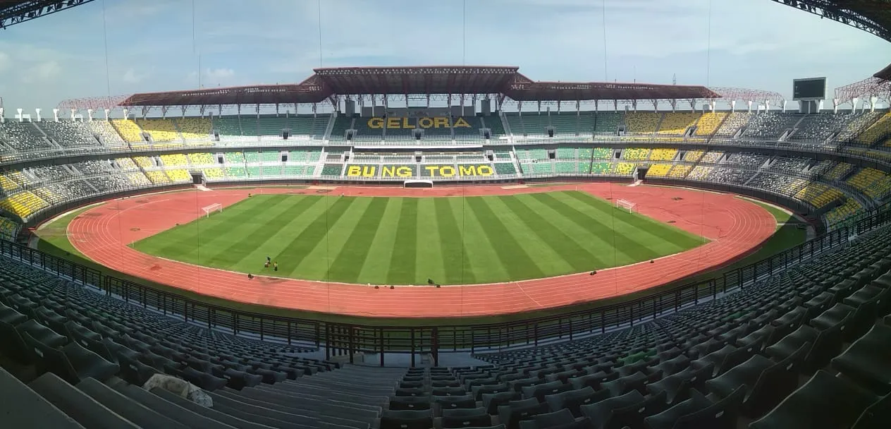 Rumput Zoysia Japonica Stadion Gelora Bung Tomo Surabaya