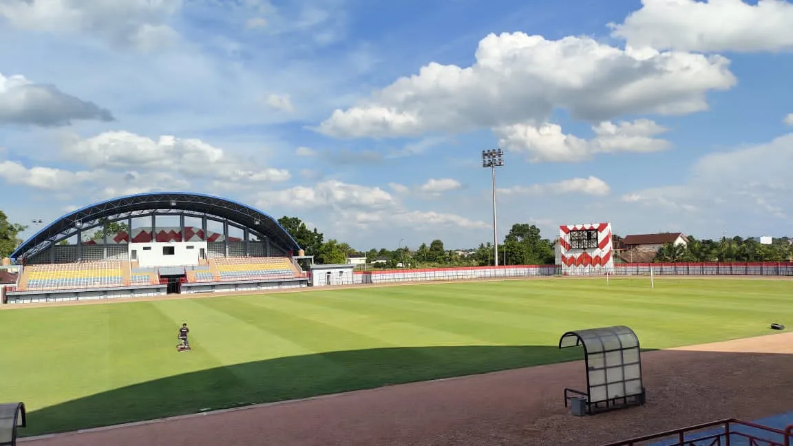 Perawatan Rumput Stadion Serasan, Musi Banyuasin