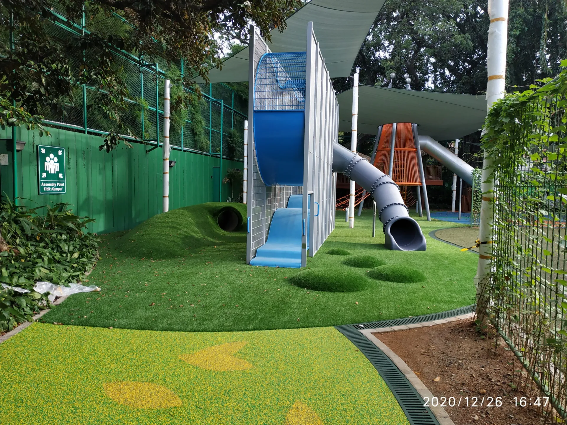 Playground Synthetic Grass, JIS Patimura
