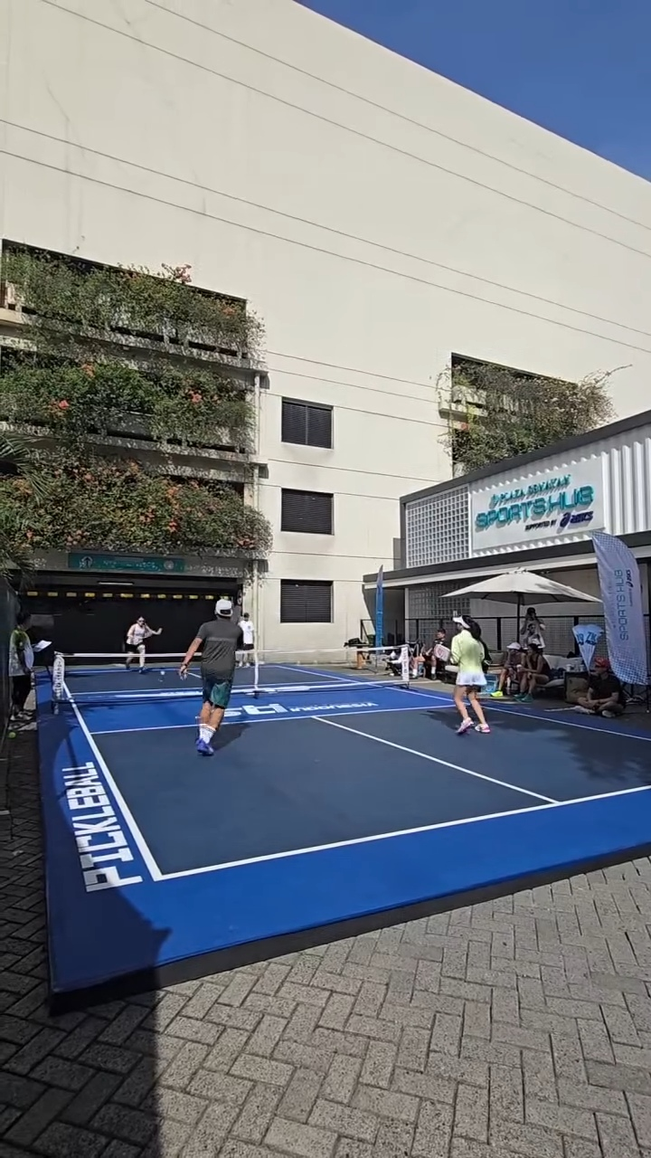 Plaza Sports Hub