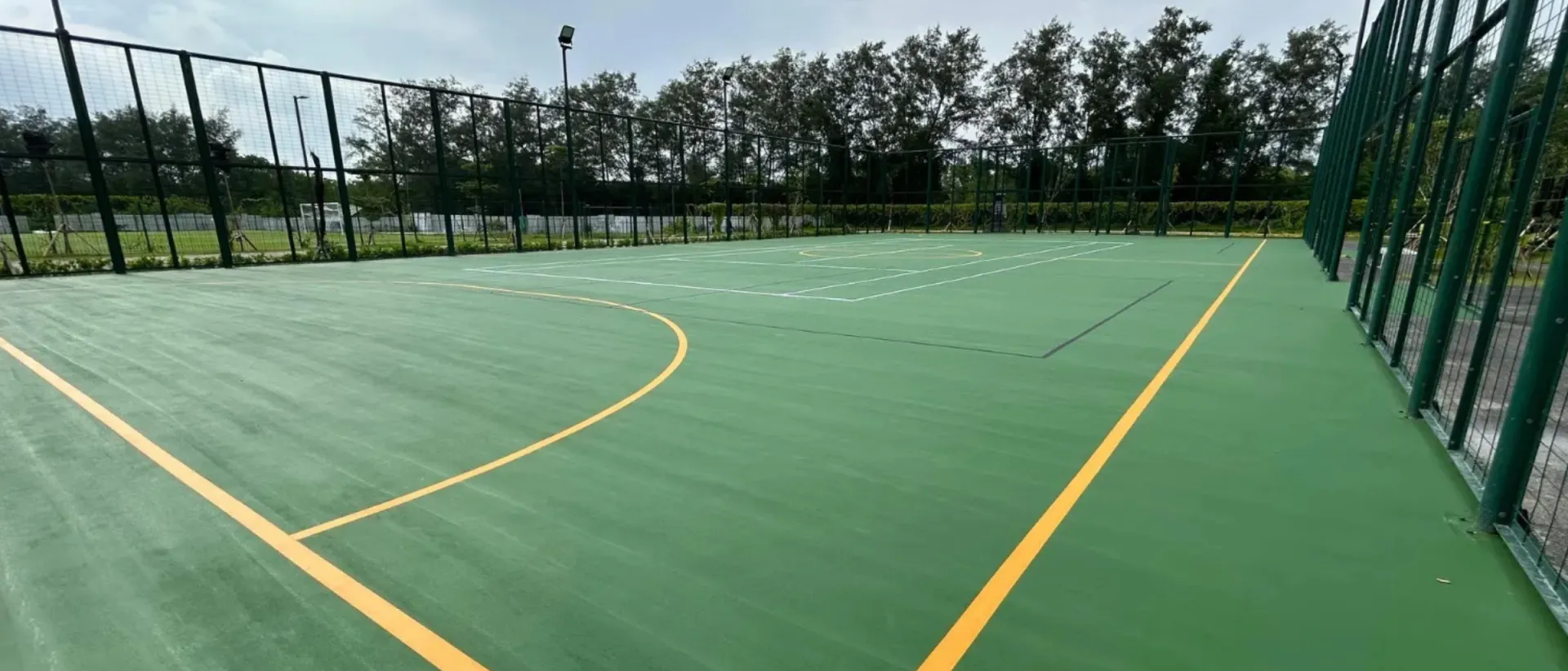 Lapangan Akrilik